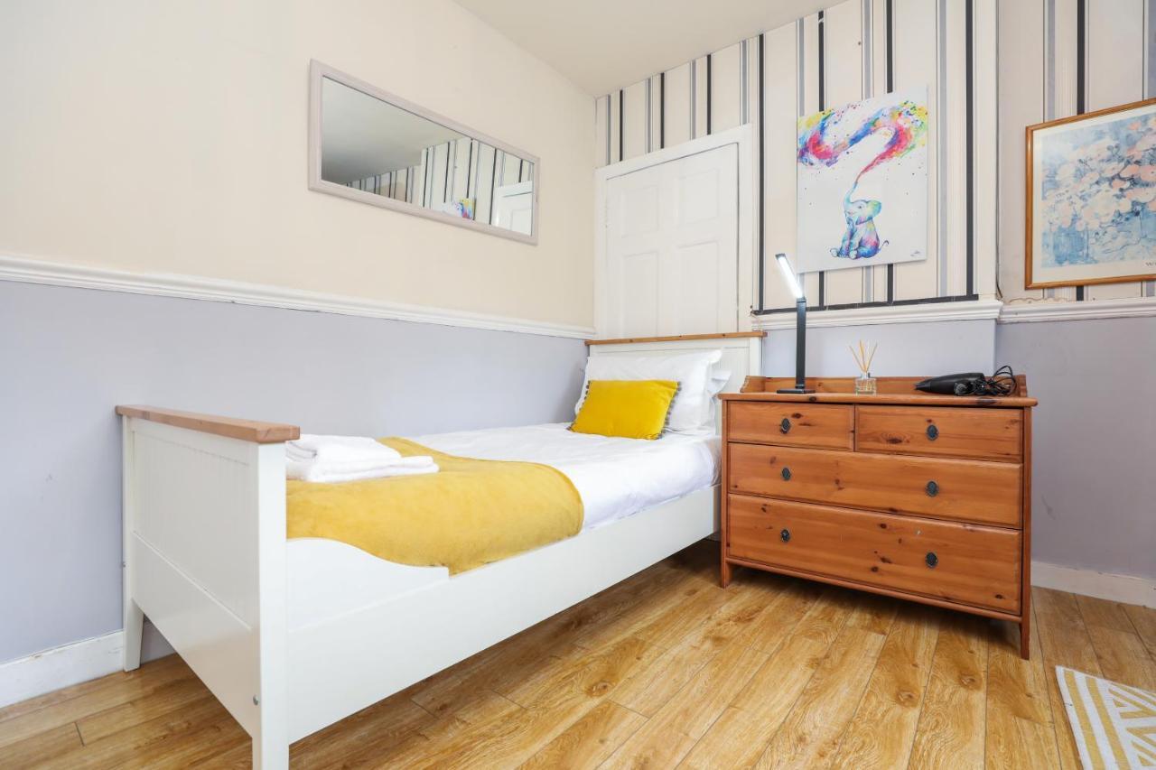 Beautiful 4 Bedroom Cottage - Ideal Location - Free Parking Edinburgh Ngoại thất bức ảnh
