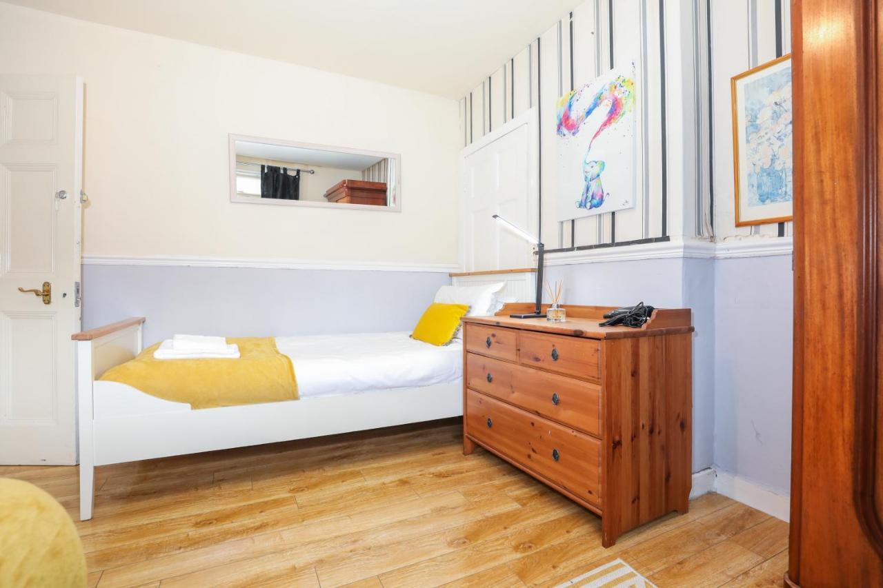 Beautiful 4 Bedroom Cottage - Ideal Location - Free Parking Edinburgh Ngoại thất bức ảnh